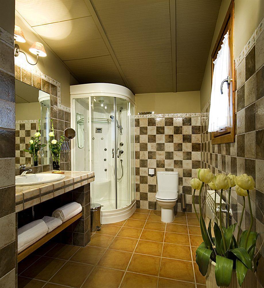 Hotel H Con Encanto Binéfar Εξωτερικό φωτογραφία